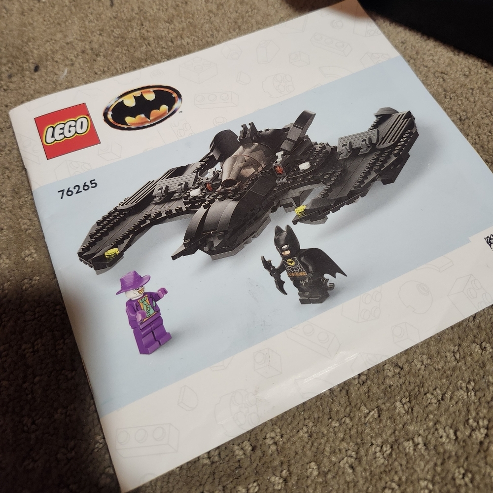 Batwing Lego - Picture 3 of 3